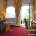 Hotel Mueritzgarten Garni 3*