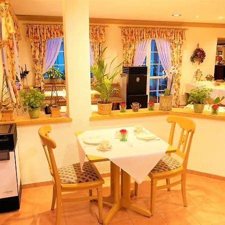 Mueritzgarten Garni Robel