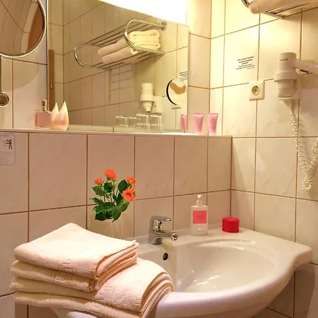 Hotel Müritzgarten Garni Röbel