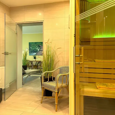 Müritzgarten Garni Hotel 3*