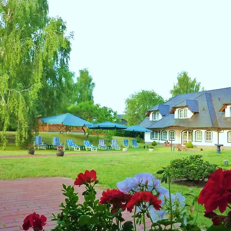 Mueritzgarten Garni 호텔 Röbel