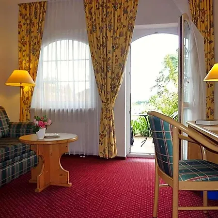 Mueritzgarten Garni 3* Röbel
