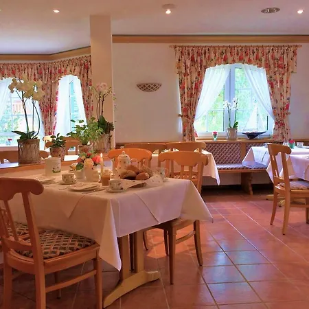 Mueritzgarten Garni Szálloda