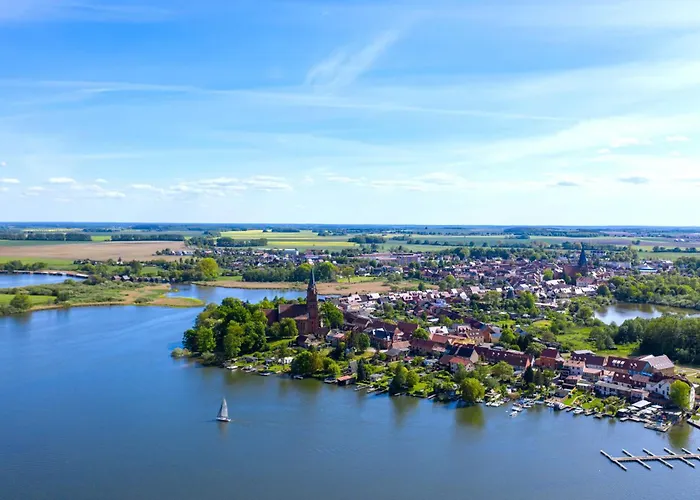 Hotel Müritzgarten Garni 3*