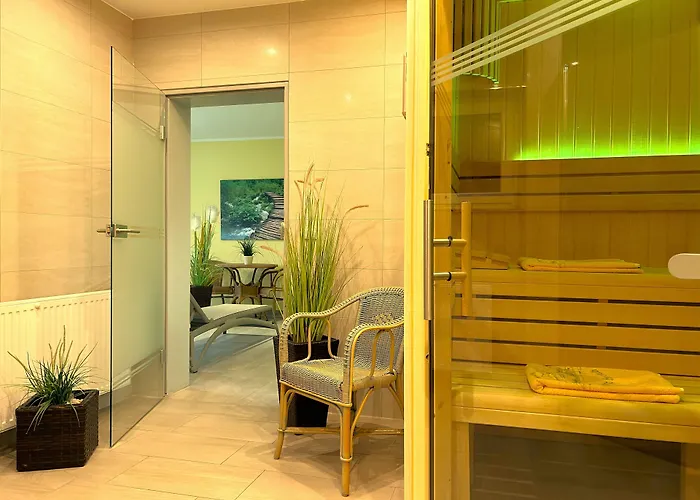 Müritzgarten Garni Hotel 3*