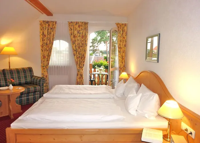 Hotel Müritzgarten Garni 3*